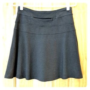 Athleta olive skirt, size 2, EUC